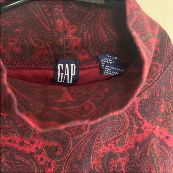GAP vintage Red, Burgundy and Black Paisley Turtleneck - Picture 5 of 7